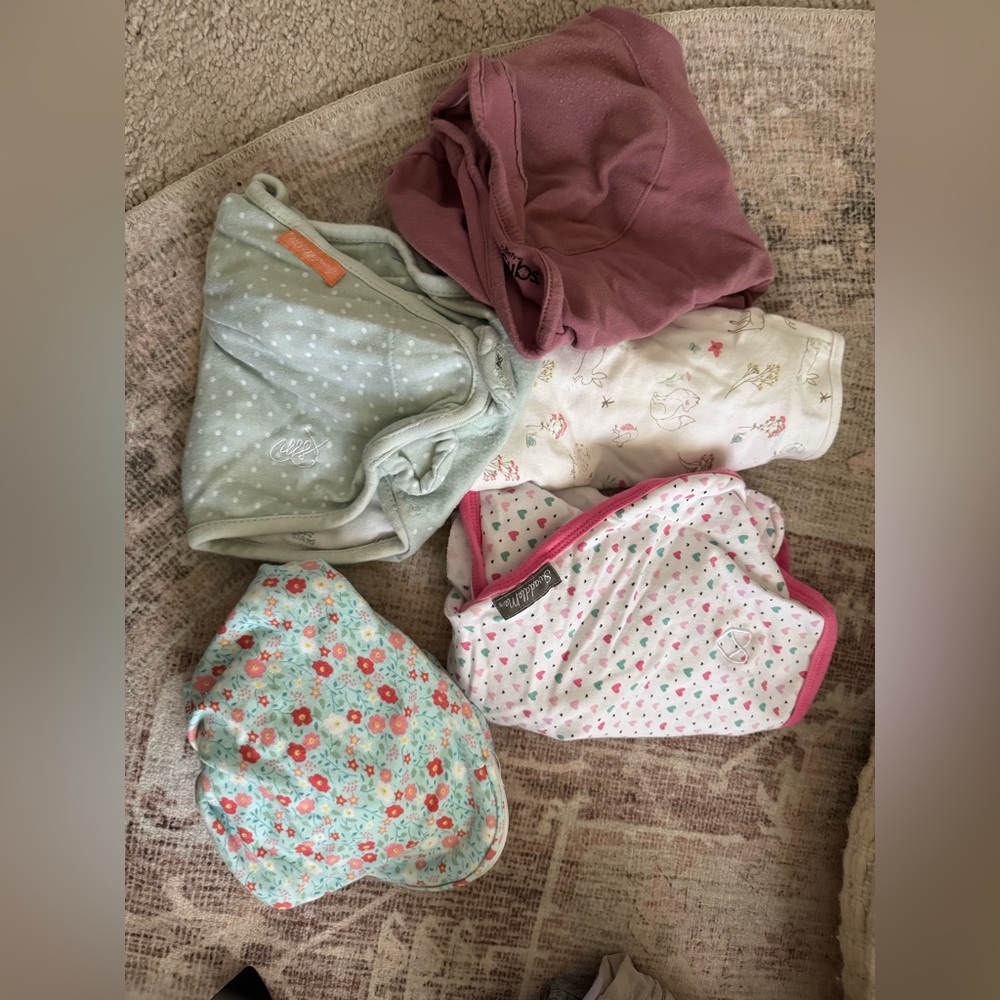 Lot of 5 Velcro swaddles